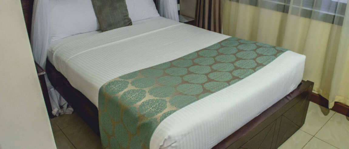 Deluxe Room in Pinecone Hotel