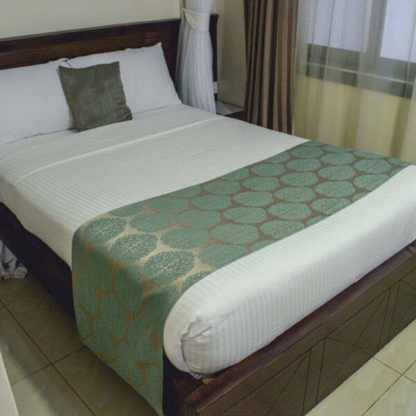 Deluxe Room in Pinecone Hotel
