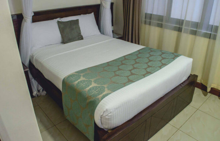 Deluxe Room in Pinecone Hotel