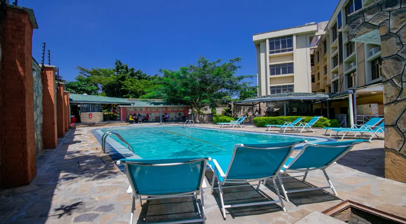 swimming pool (1)